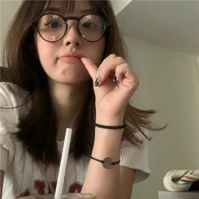 地府两祸害惹得全城偷听八卦