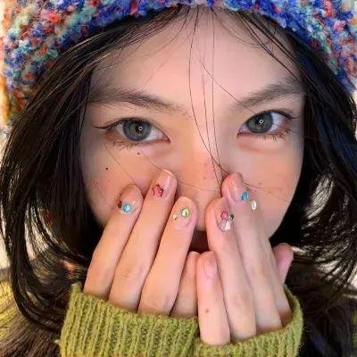 万紫千红花弄蝶 封面